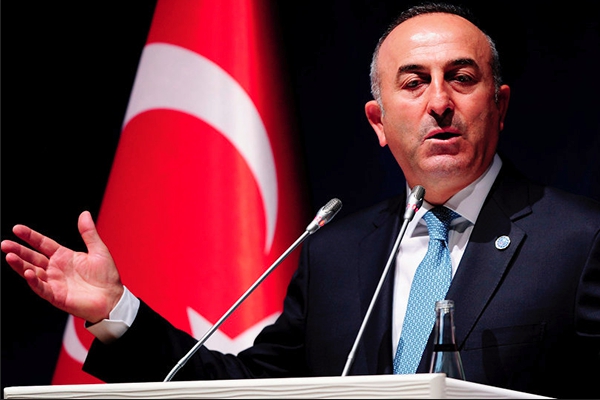 Turquía amenaza a Rusia: "nuestra paciencia se está agotando" Mevlut Cavusoglu