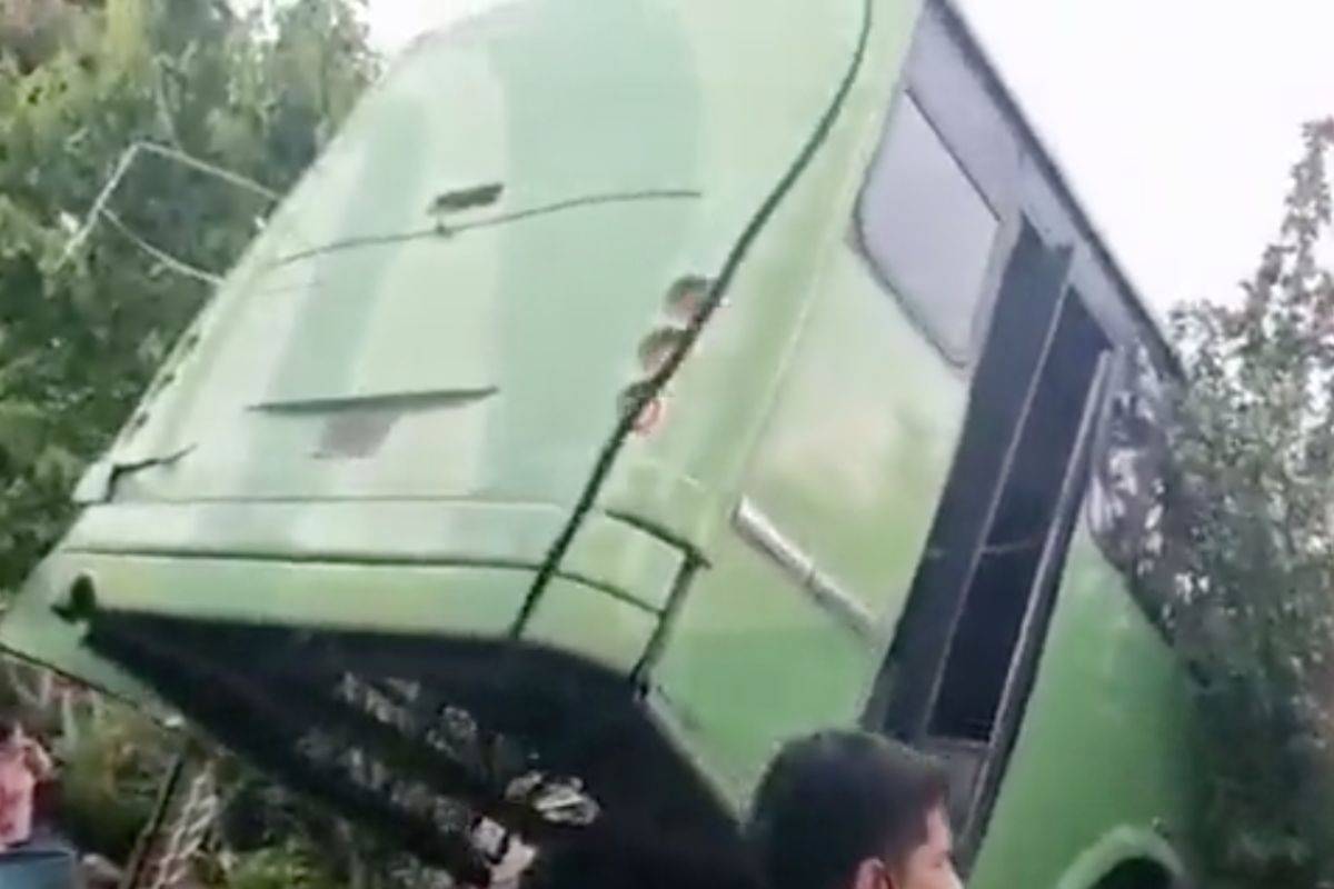 Video Momento Exacto Del Accidente De Un Autob S En La Carretera