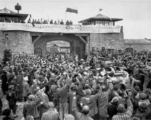 Mauthausen_survivors_cheer_the_soldiers_of_the_Eleventh_Armored_Division-600x478