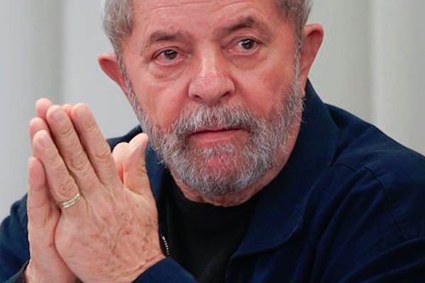 Lula da Silva sale libre tras declaración sobre caso Petrobras