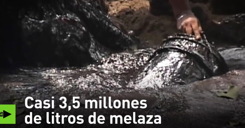 Emergencia ambiental El Salvador derrame melaza