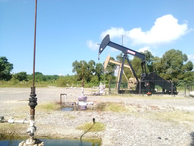 061116avn1 fracking v carranza