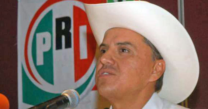 gobernador priista de Nayarit, Roberto Sandoval Castañeda