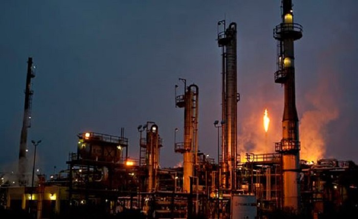 refinería gasolina petróleo pemex