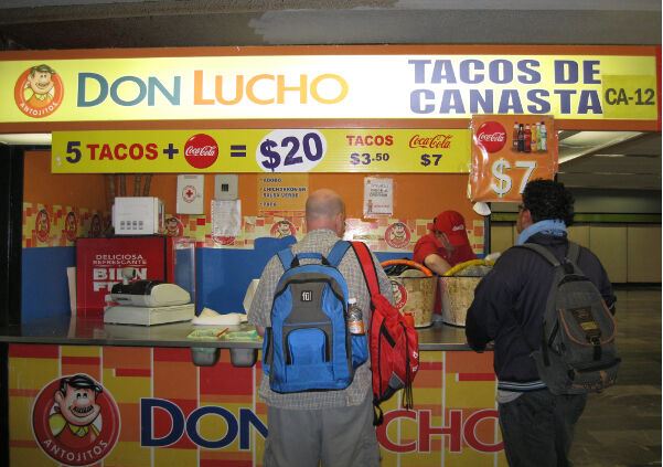 Tacos “Don Lucho” endeudados por millones de pesos con el Metro