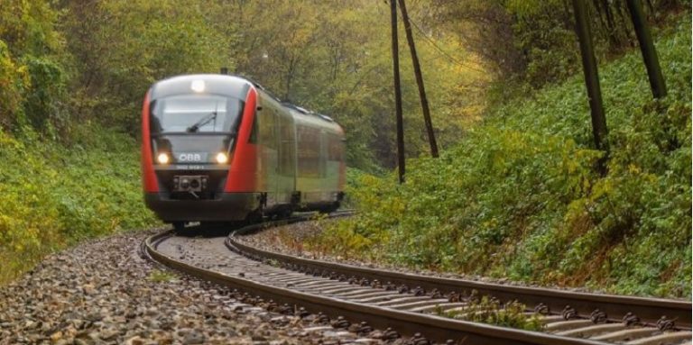 Tren maya en colaboración con ONU