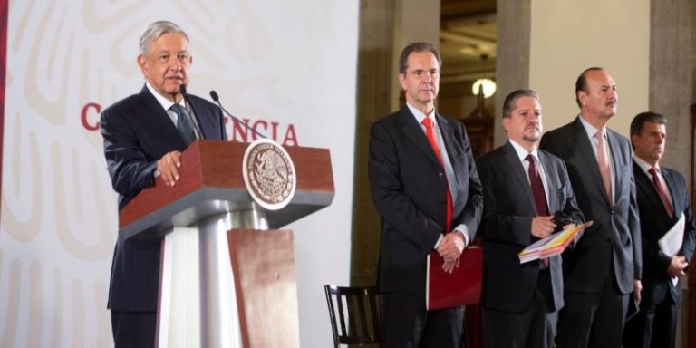 Estado debe garantizar educación gratuita, AMLO sobre regreso a clases