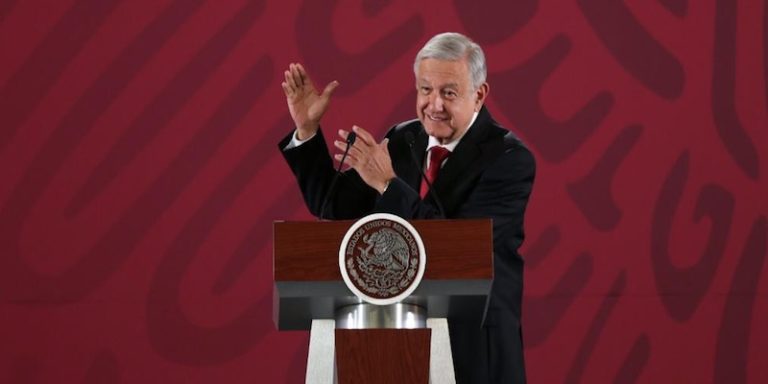 AMLO reconoce apoyo de empresarios tras reunión por gasoductos