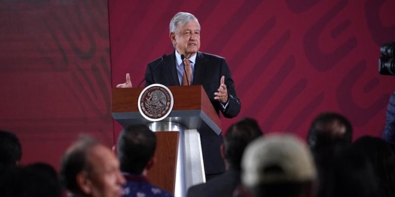 AMLO: investigan a empresas que controlaban el abasto de medicamentos