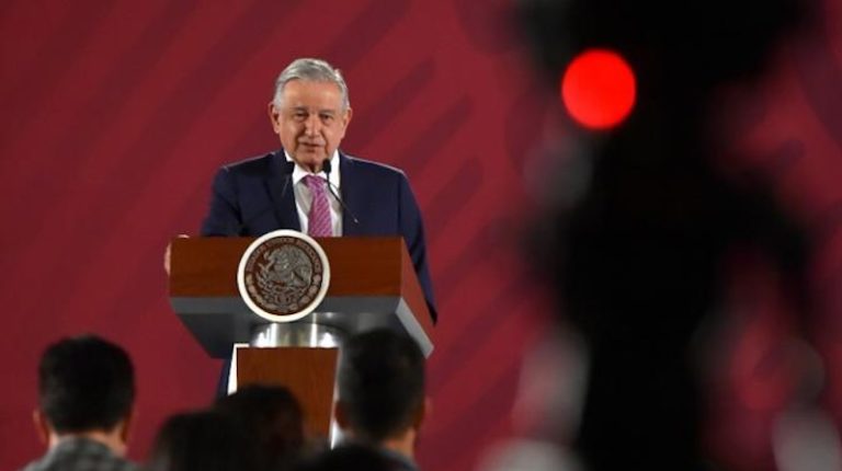 El Estado es responsable de la seguridad. No a las autodefensas, AMLO