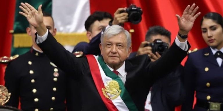 AMLO: Protocolos cambiaron, no usará banda presidencial en informe