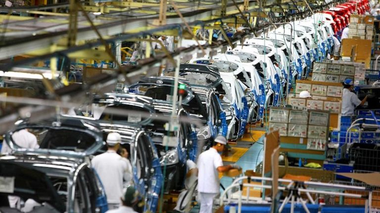 México bate récord en el mercado automotor de EU: crece 12. 9%