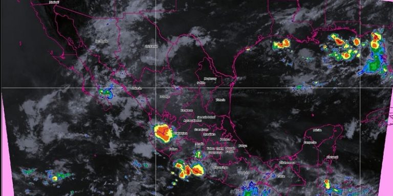 Fuertes lluvias en Chiapas y ambiente caluroso en la frontera norte