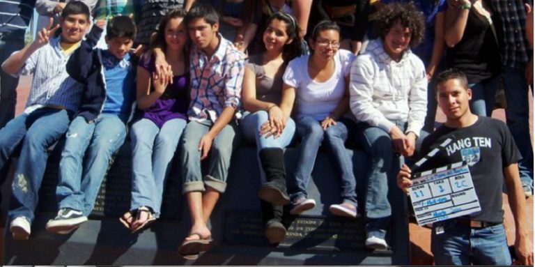 jóvenes universitarios