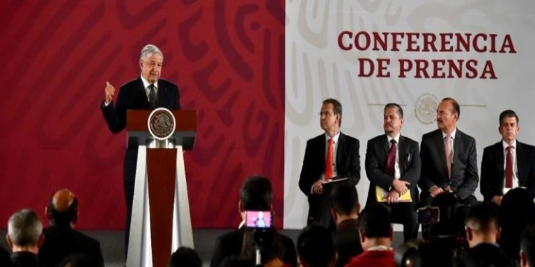 AMLO reconoce esfuerzo militares tras muerte de coronel en Michoacán