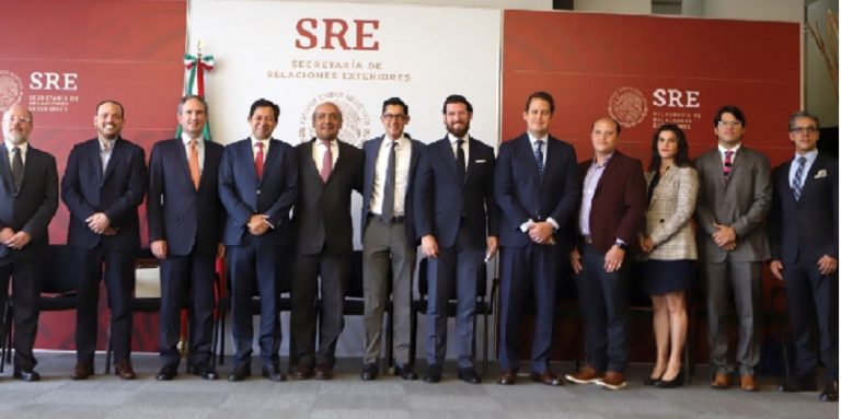 Panorámica, gobierno, empresas y sociedad civil en apoyo a migrantes infantes