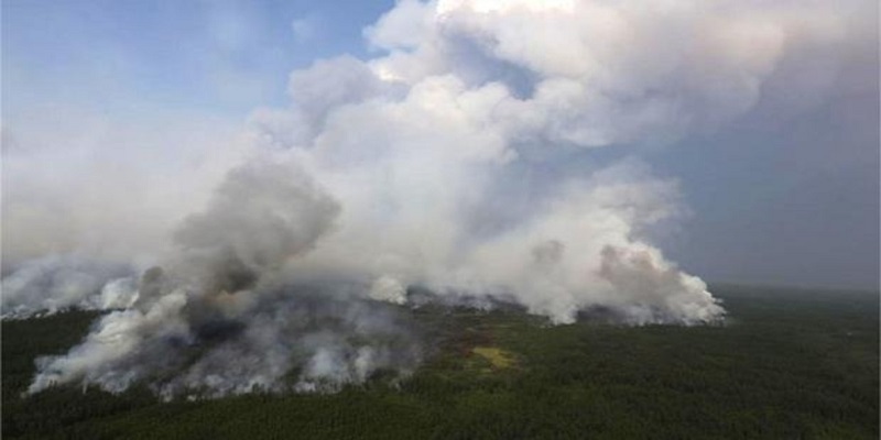 Humo de incendios en Siberia cubre una superficie mayor a la de la Unión Europea