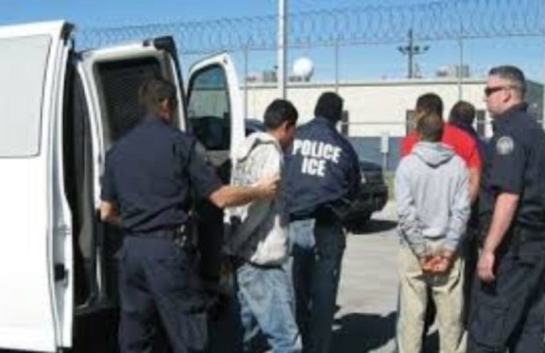 Ocho mexicanos fueron detenidos durante redada en Misisipi