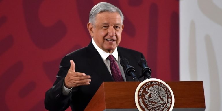 AMLO: No hay causa legal para cancelar aeropuerto de Santa Lucía