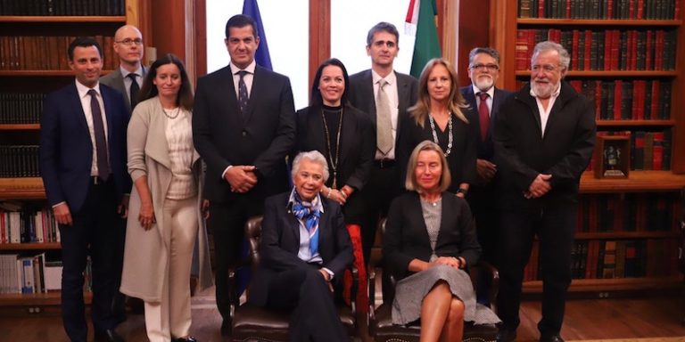 Sánchez Cordero habla de migración con delegación de la Unión Europea