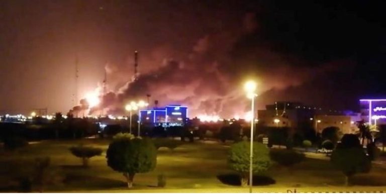 Arabia Saudita, ataque con drones a refinería
