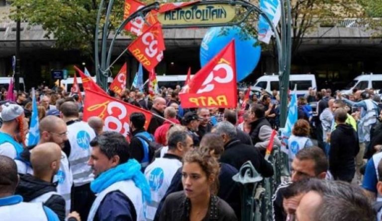 Transportistas paralizan París, protestan contra reforma pensional