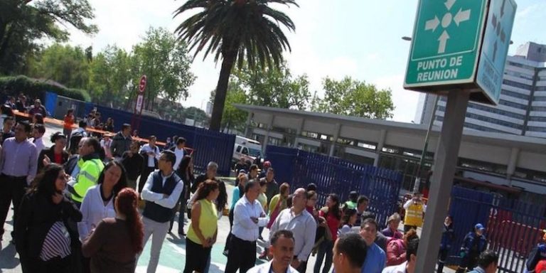 AMLO conmemorará 19S, convocan a simulacro nacional