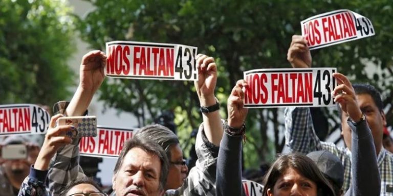 Por falta de pruebas, liberan a dos implicados del caso Ayotzinapa