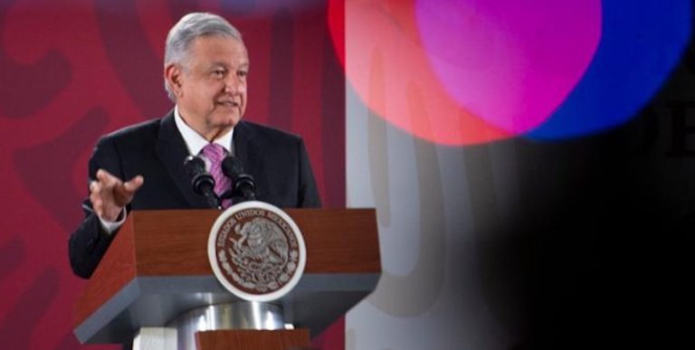 AMLO: Se buscará mecanismo seguro para periodistas que cubren giras