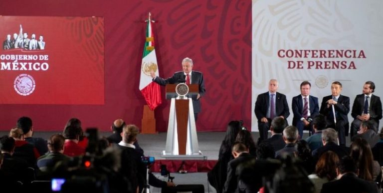 AMLO sobre revocación y facturas falsas