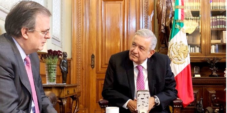AMLO felicitó a Evo y Fernández
