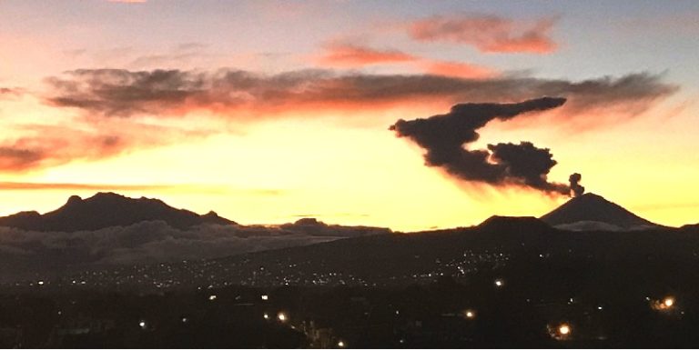 Popocatépetl, amanecer en lunes
