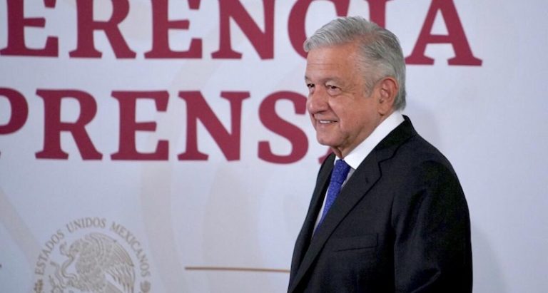 AMLO celebra reformas que fortalecen la democracia participativa