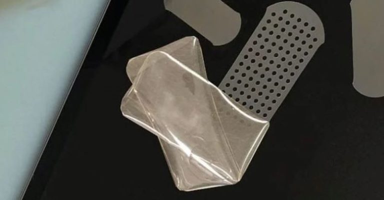 Crean cinta adhesiva que podrá sustituir suturas quirúrgicas