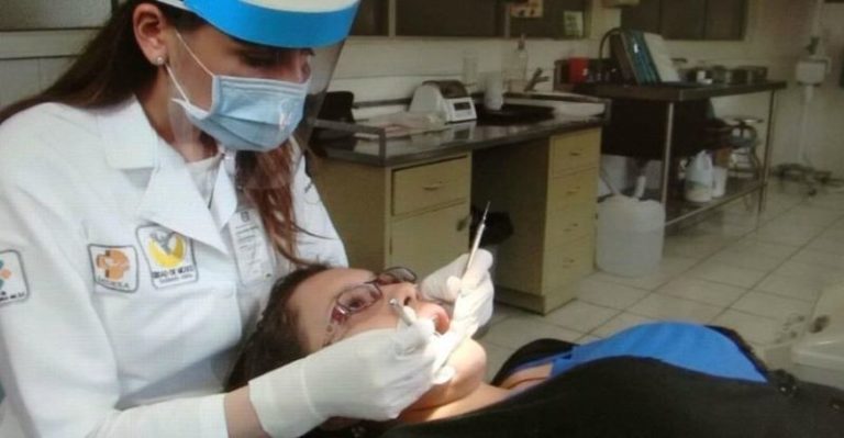 Higiene bucal mala aumenta probabilidad de padecer Alzheimer