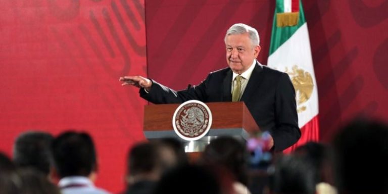 AMLO propone consultar a todas las partes en el tema del outsourcing