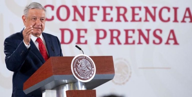 AMLO insta a la Fiscalía reunirse con padres de la Guardería ABC