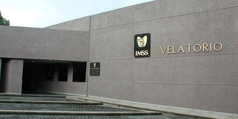 AMLO: Servicios funerarios para un sistema de salud de calidad