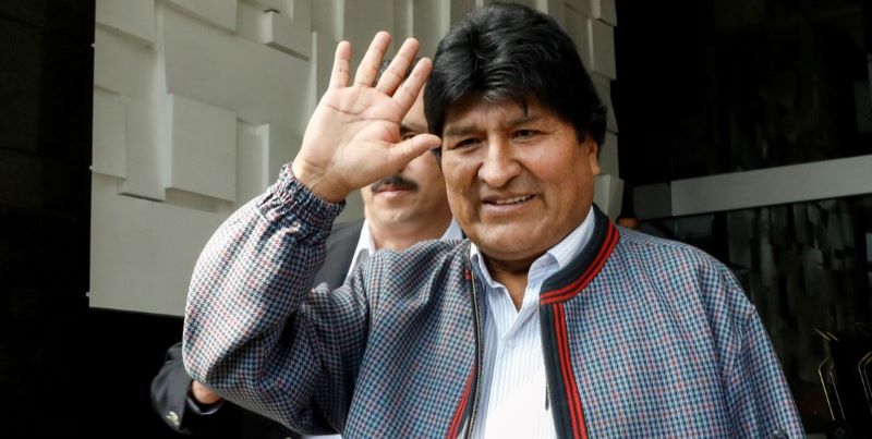 Evo Morales viaja a Argentina, agradece generosidad a México