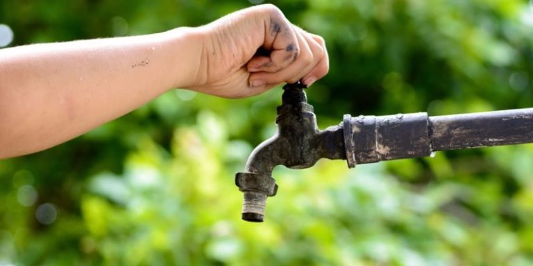 Agua suministro disminuido por obras