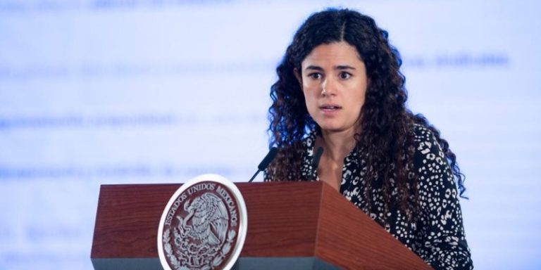 Alcalde, María Luisa, titular del trabajo en México