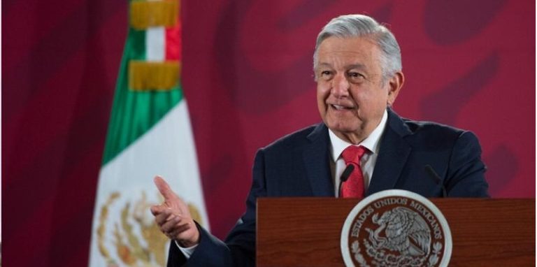 AMLO, en SME libre elección