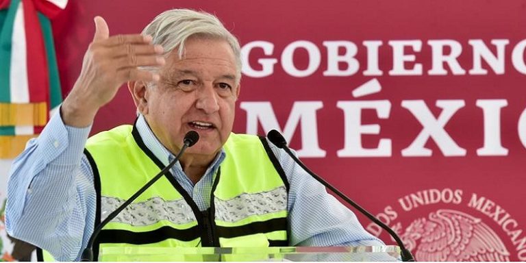 AMLO, empleo a jóvenes