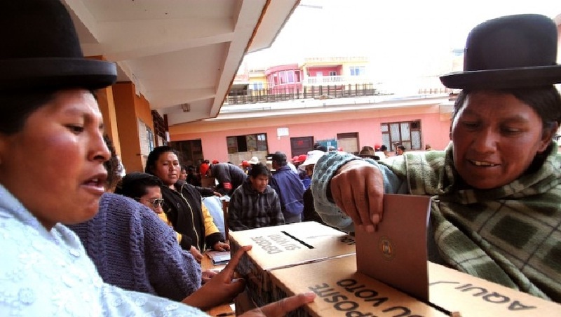 Bolivia, elecciones, primeros sondeos