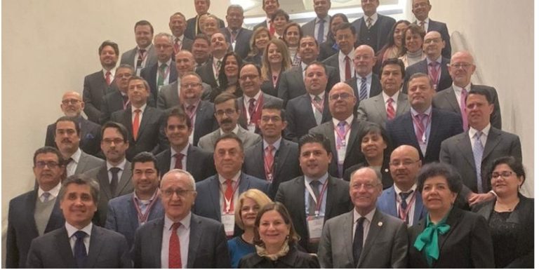 México abrirá defensoría en sus 55 consulados en EU y Canadá