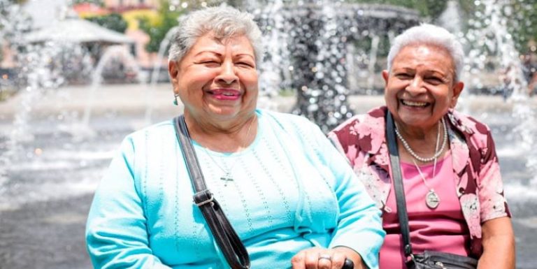 A la constitución apoyo a adultos mayores, pide AMLO a legisladores