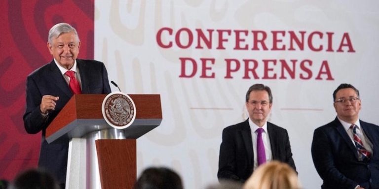 En julio, AMLO propondrá cambios para terminar con 'puentes'