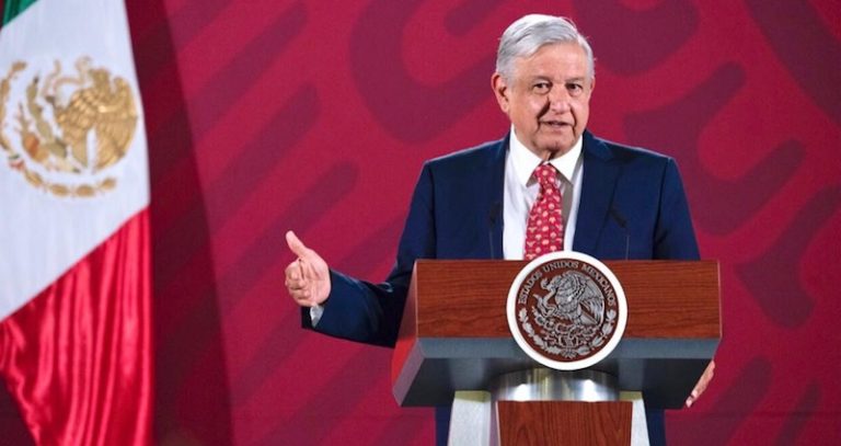 AMLO: No se está evadiendo el problema de los feminicidios