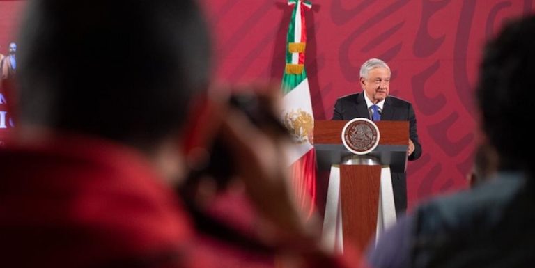 AMLO: se resolverá por completo abasto de medicamentos