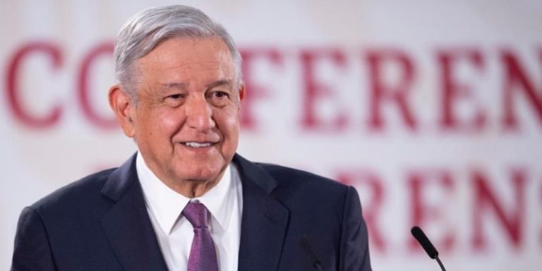 AMLO: Fondo a institutos de salud, no más cuotas de recuperación